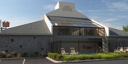 Varsity Inn Osu South Кълъмбъс Екстериор снимка