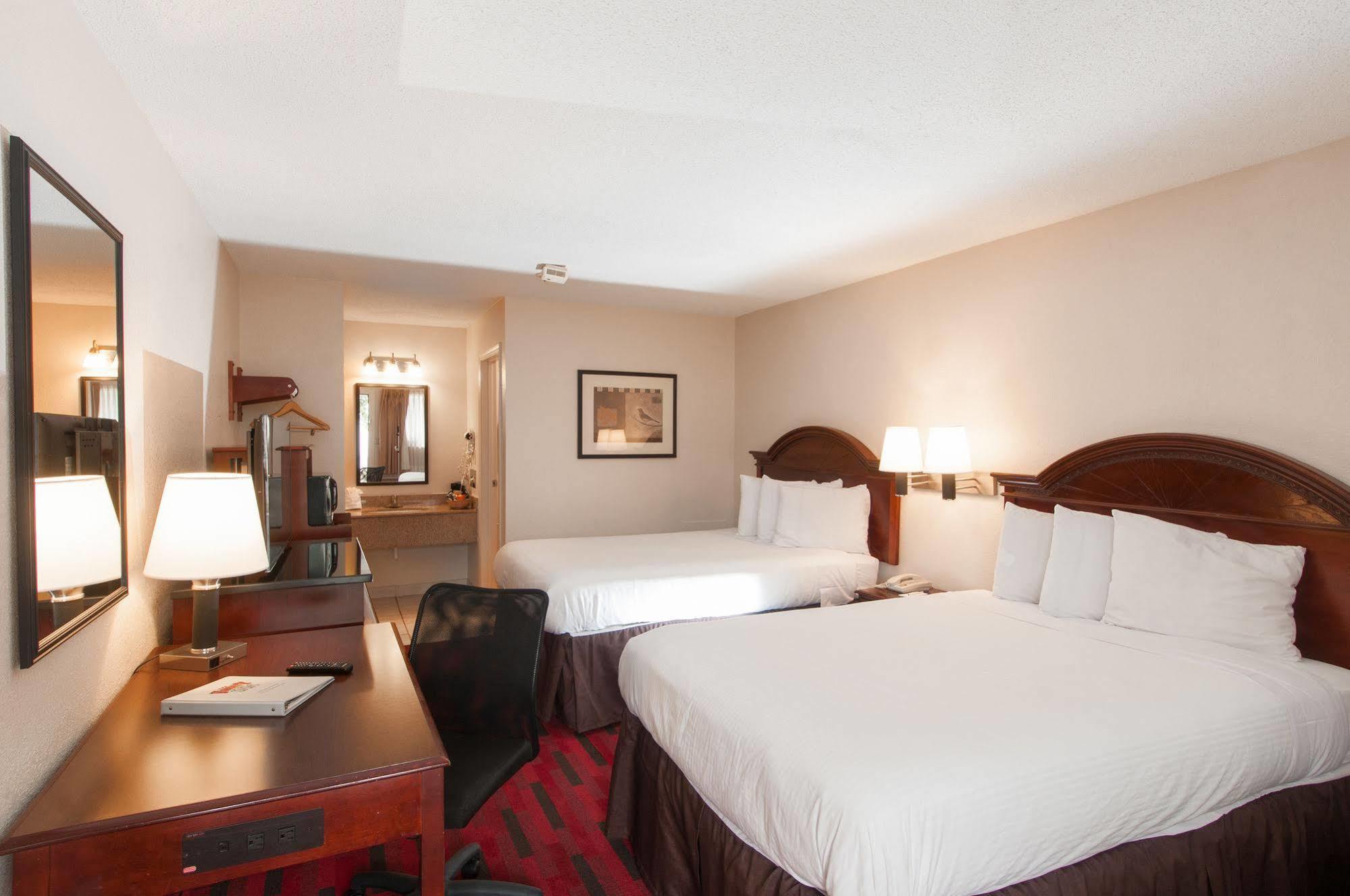 Varsity Inn Osu South Кълъмбъс Екстериор снимка